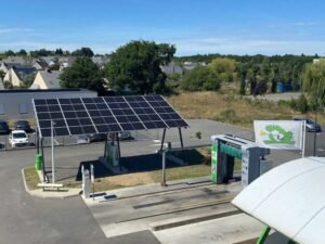 découvrez le coût d'installation de panneaux solaires pour votre entrepôt en île-de-france et optimisez vos dépenses énergétiques avec des solutions écologiques adaptées.