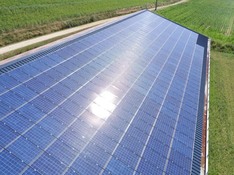 découvrez le coût d'installation d'un système solaire pour entrepôt en île-de-france. obtenez des informations précises sur les prix, les avantages et les économies énergétiques.