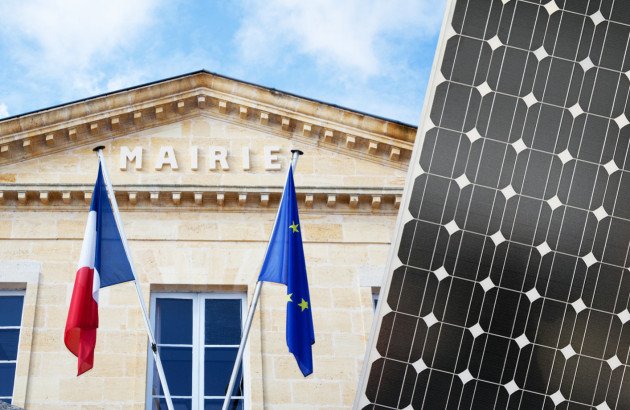 découvrez comment installer des panneaux solaires dans une mairie en île-de-france pour promouvoir l'énergie renouvelable et réduire la facture énergétique locale.